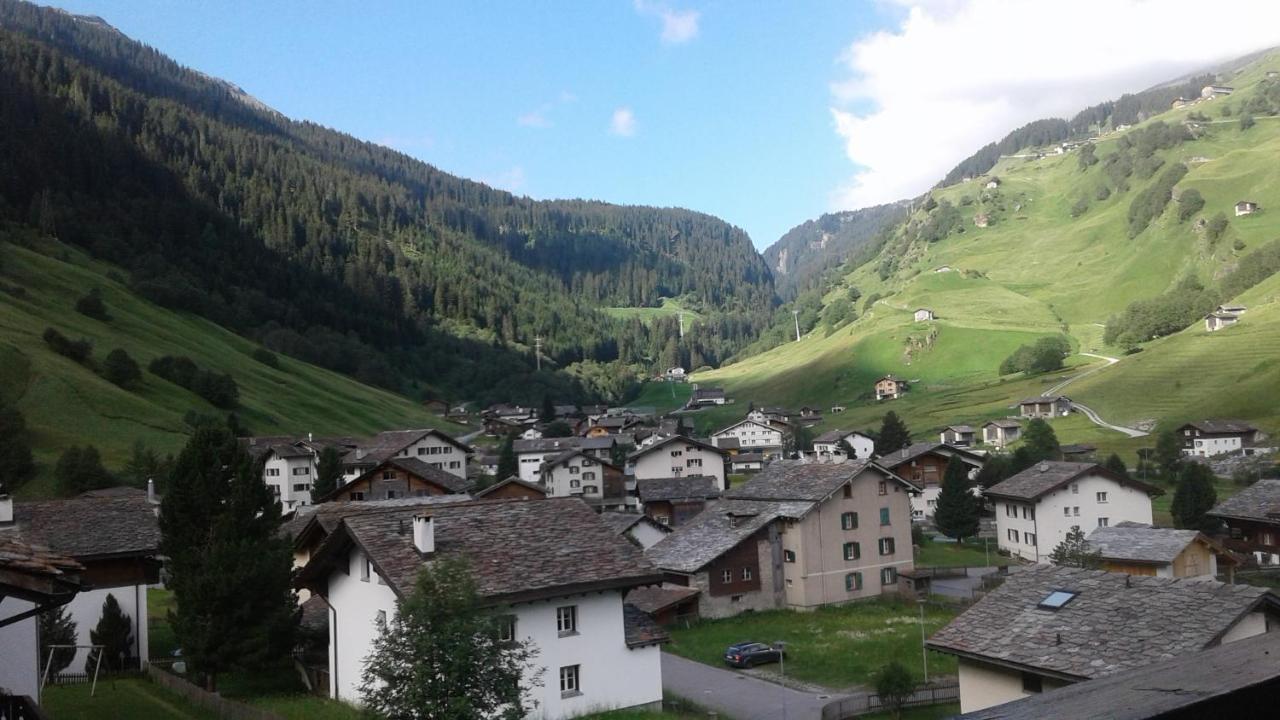 Dachwohnung Unterem Hoereli Vals Exteriör bild