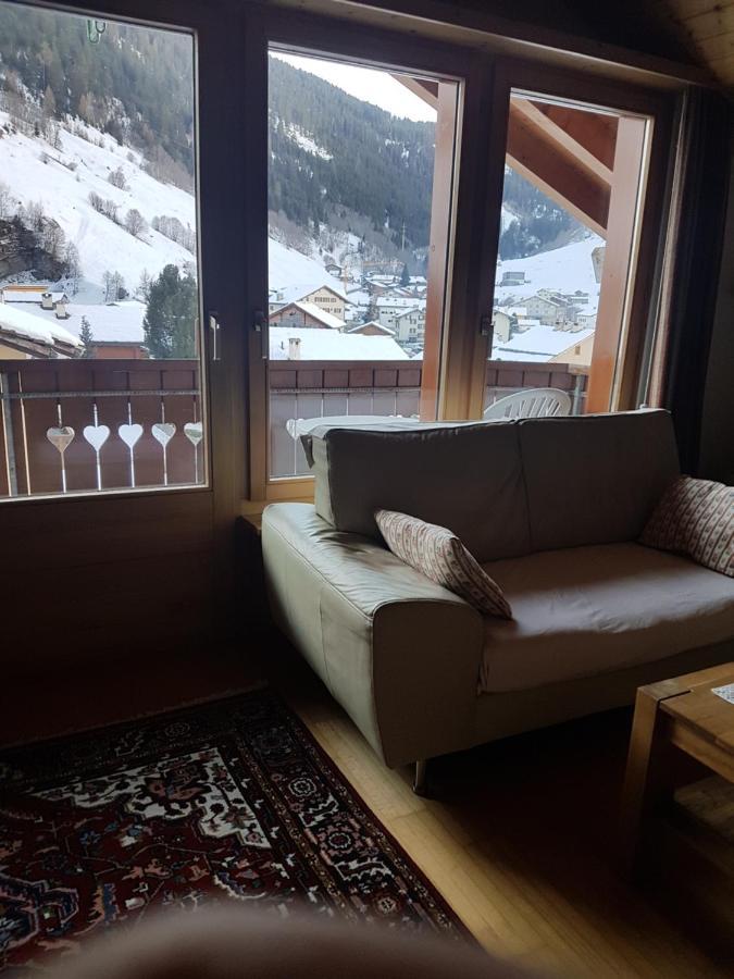 Dachwohnung Unterem Hoereli Vals Exteriör bild