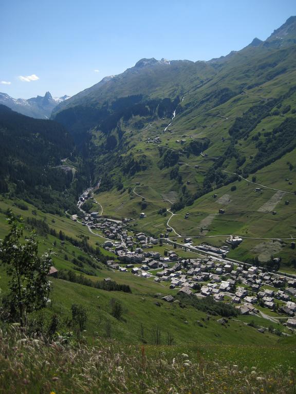 Dachwohnung Unterem Hoereli Vals Exteriör bild